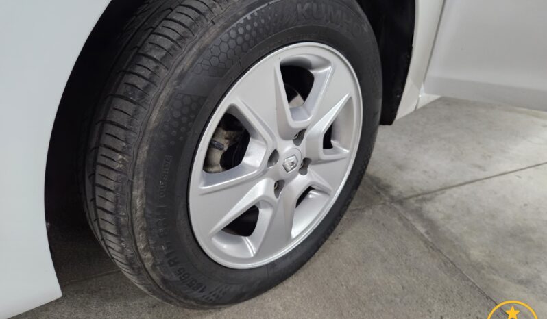 RENAULT – LOGAN – 1.6 16V PRIVILEGE – 2017 lleno