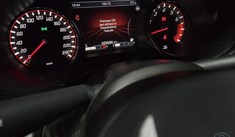 FIAT – CRONOS – 1.8 PRECISION PACK STYLE – 2022 lleno