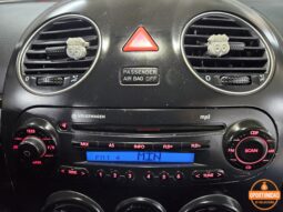 VOLKSWAGEN – NEW BEETLE – 2.0 ADVANCE – 2009 lleno