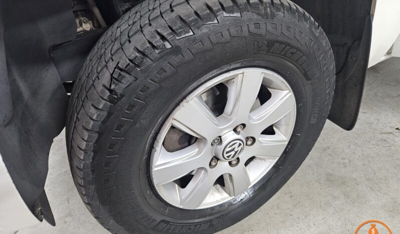 VOLKSWAGEN – AMAROK – 2.0L TDI 180 CV 4X2 TREND MT – 2013 lleno