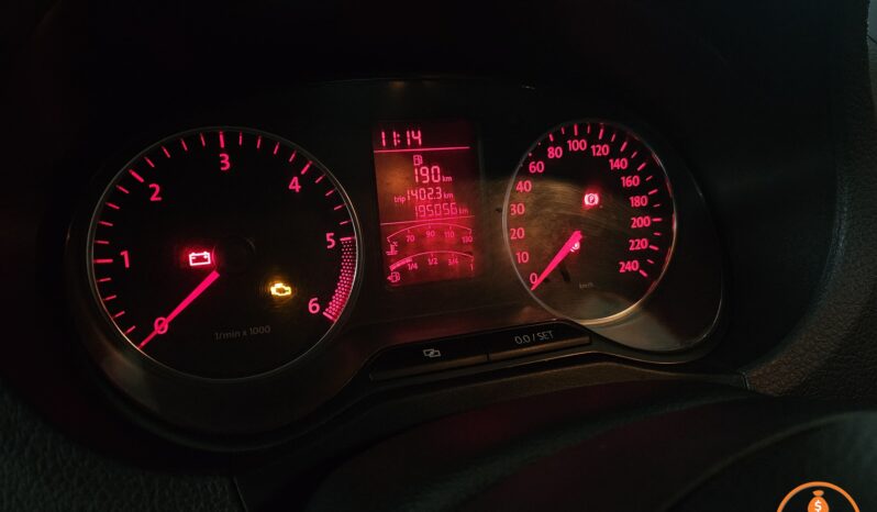 VOLKSWAGEN – AMAROK – 2.0L TDI 180 CV 4X2 TREND MT – 2013 lleno