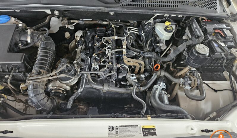 VOLKSWAGEN – AMAROK – 2.0L TDI 180 CV 4X2 TREND MT – 2013 lleno