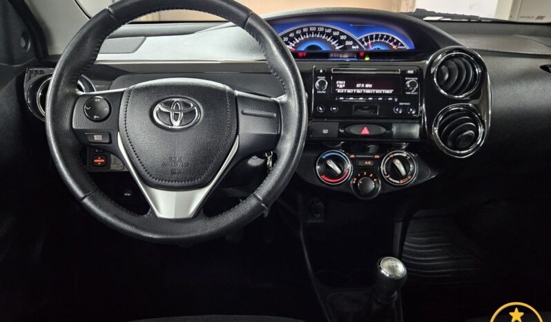 TOYOTA – ETIOS – 4P 1.5 XLS – 2015 lleno