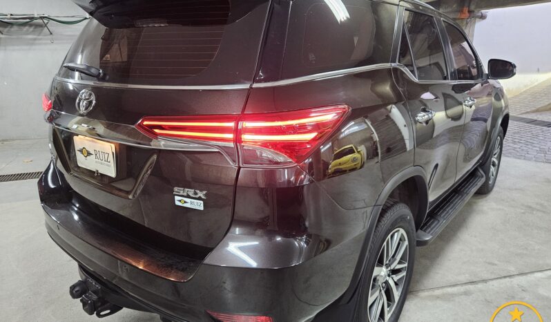 TOYOTA – SW4 – 2.8 TDI SRX 4X4 7A 6A/T – 2015 lleno