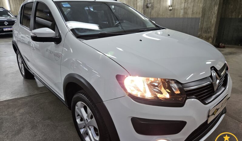 RENAULT – SANDERO STEPWAY – 1.6 16V PRIVILEGE – 2019 lleno